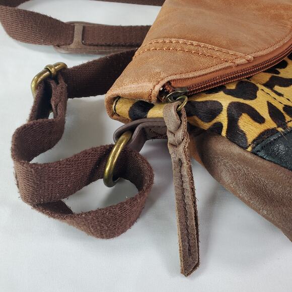 The Sak Tricolor Animal Hair Print Leather Slouchy Crossbody Hobo Adjustable Bag - Picture 11 of 13